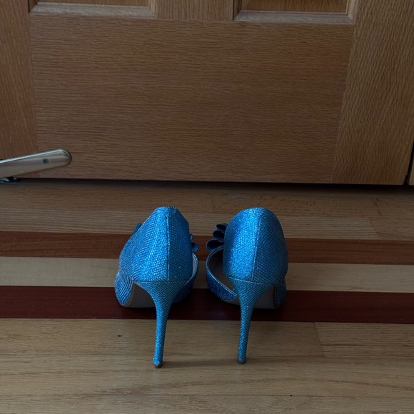 Betsey Johnson Elegant Blue Bow Glitter High Heels - Picture 4 of 5